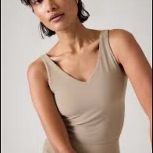 Athleta transcend v neck tank